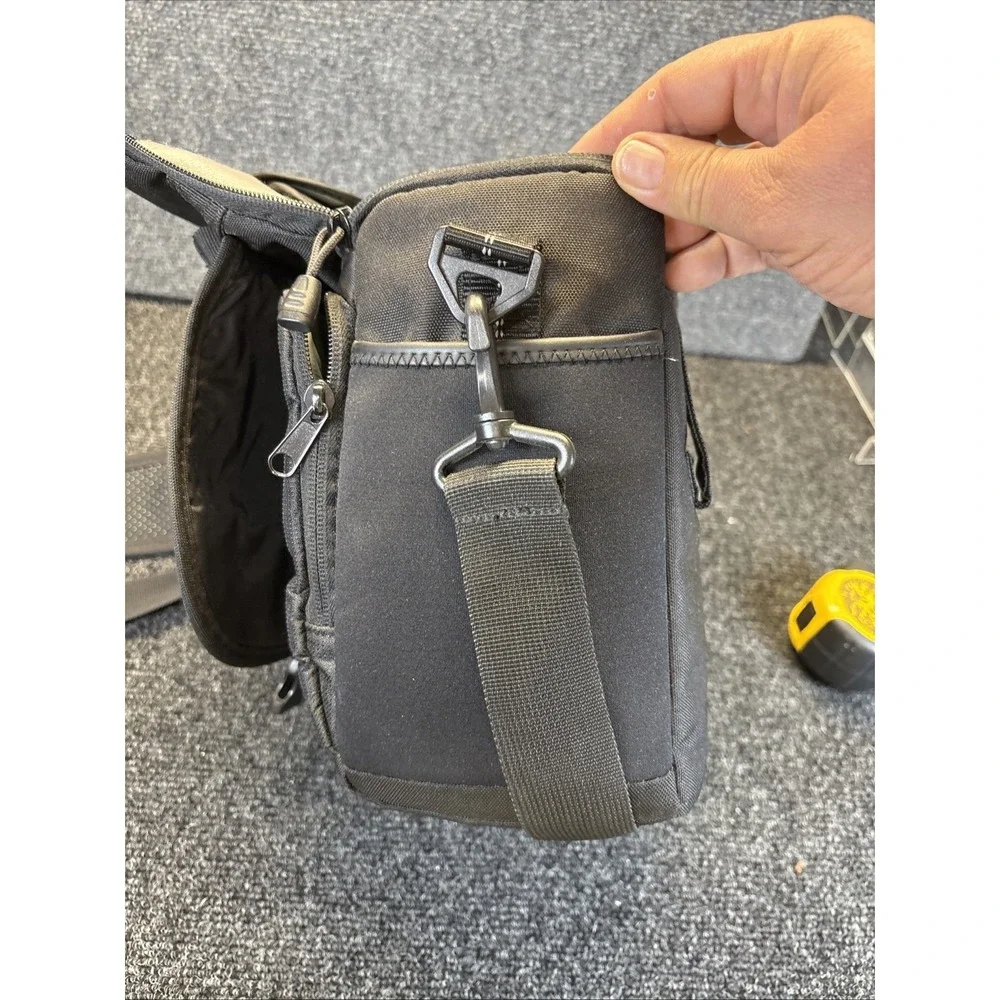 Lowepro Rezo 170 AW Camera SLR Shoulder Bag~All-Weather AW Cover~Black